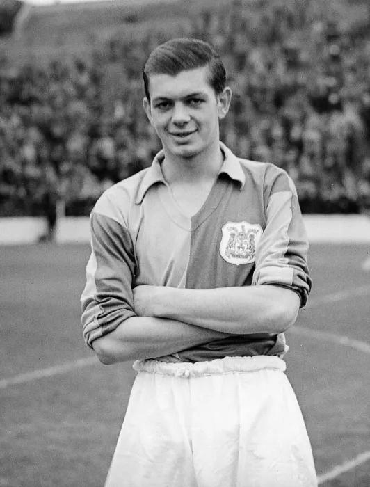 Framed Print : Len Browning of Leeds United FC September 1946 Leonard James Browning Framed Print : Len Browning of Leeds United FC September 1946 Leonard James Browning