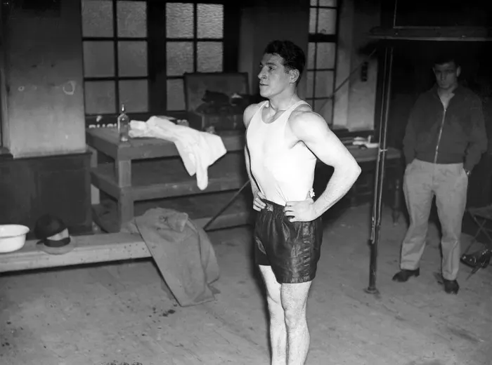 Framed Print : Len Harvey Boxer in training Framed Print : Len Harvey Boxer in training