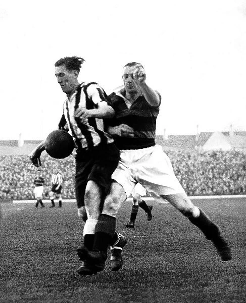 Len Shackleton Newcastle (left) in action, 1947