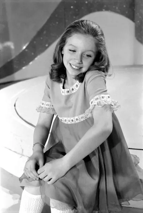 Framed Print : Lena Zavaroni in the Bachelors Show. Lena Zavaroni 10 yrs old has a school lesson in Framed Print : Lena Zavaroni in the Bachelors Show. Lena Zavaroni 10 yrs old has a school lesson in