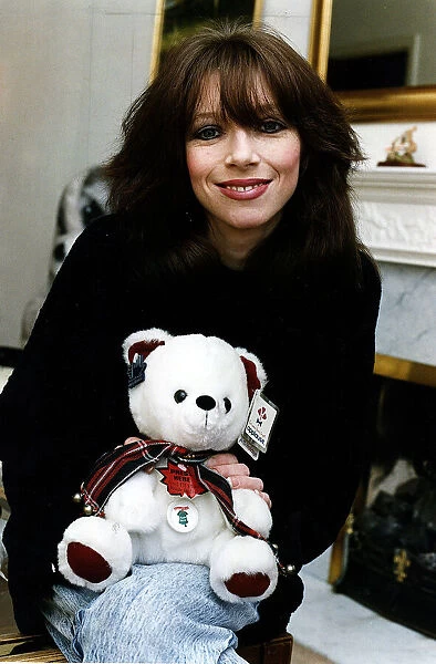Lena Zavaroni singer white teddy bear
