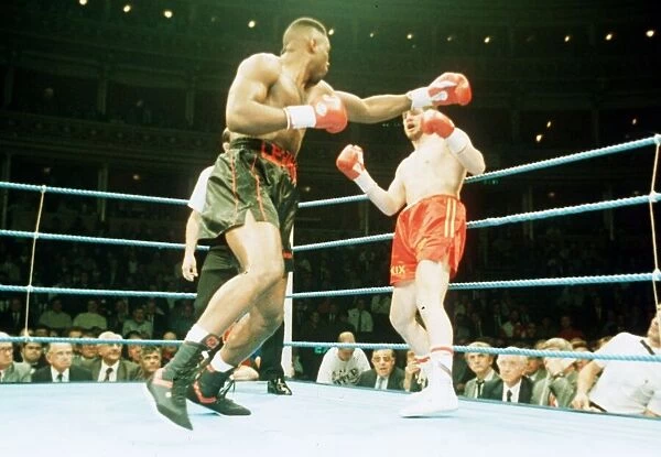 Lennox Lewis in action against Glenn McCrory 30th September 1991