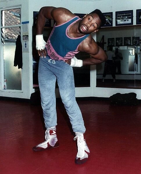 Lennox Lewis the heavyweight boxer training at the henry cooper gym on old Kent road