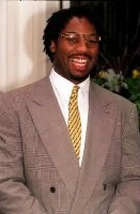 : Lennox Lewis former heavyweight boxing champion : Lennox Lewis former heavyweight boxing champion