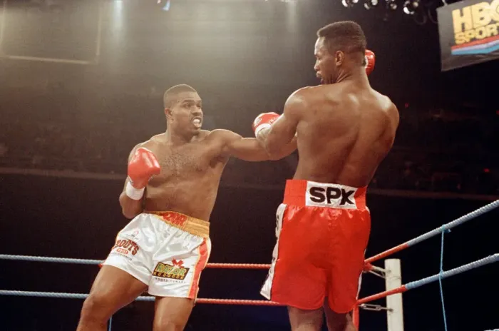 Framed Print : Lennox Lewis vs Donovan Razor'Ruddock. Lewis retained his British Framed Print : Lennox Lewis vs Donovan Razor'Ruddock. Lewis retained his British