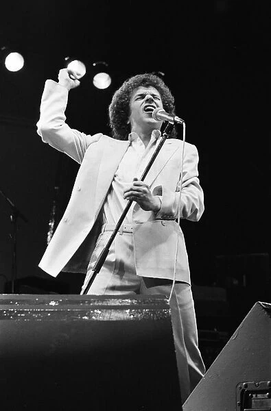 Leo Sayer in concert. 19th December 1979