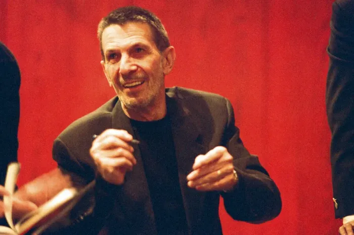 Framed Print : Leonard Nimoy signs copies of his new book at the Hexagon, Reading. 17th November 1995