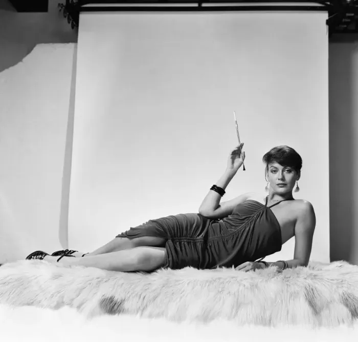 Framed Print : Lesley Anne Down, British actress, studio pix, Thursday 18th November 1976