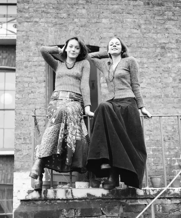 Framed Print : Lesley Anne Down and Jacqueline Tong, British actresses who will be starring in the new Framed Print : Lesley Anne Down and Jacqueline Tong, British actresses who will be starring in the new