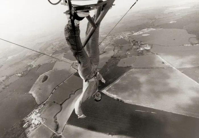 Framed Print : Lesley Gale beat six hundred rivals to become BritainOs first wing-walker for a car Framed Print : Lesley Gale beat six hundred rivals to become BritainOs first wing-walker for a car