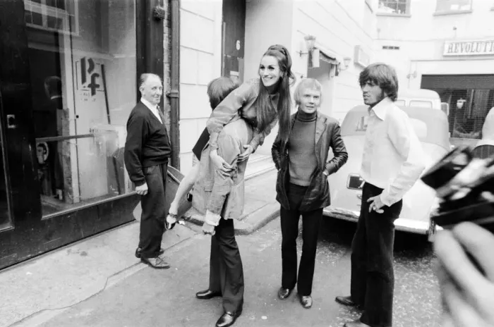 Framed Print : Lesley Gibb (21) sister of brothers Barry, Robin & Maurice Gibb of The Bee Gees Framed Print : Lesley Gibb (21) sister of brothers Barry, Robin & Maurice Gibb of The Bee Gees