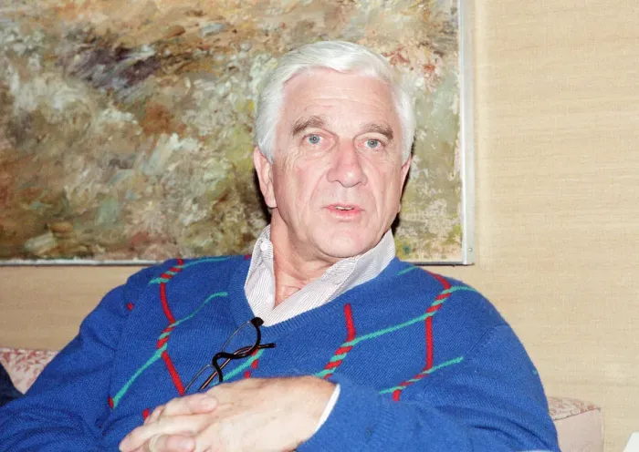 Framed Print : Leslie Nielsen, Canadian actor and comedian, pictured Thursday 24th May 1990
