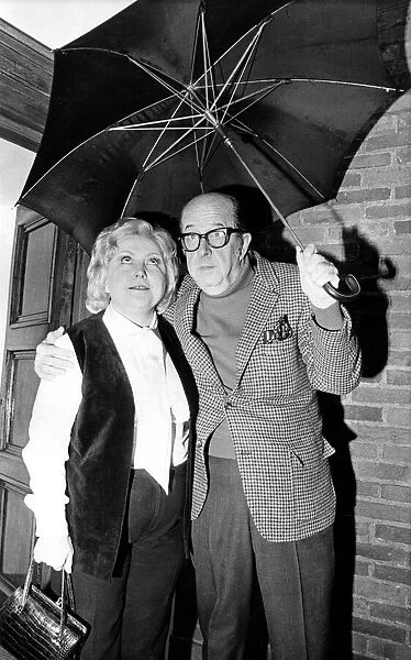 Lib - Actor Phil Silvers, who starred with Joan Turner in