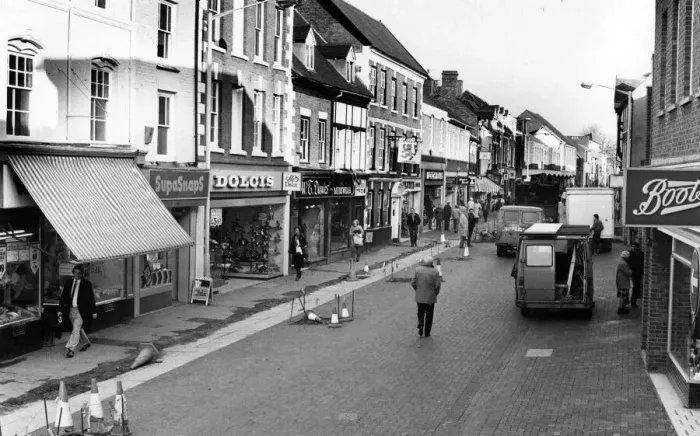 Framed Print : Lichfield town centre, Staffordshire. 15th November 1982 Framed Print : Lichfield town centre, Staffordshire. 15th November 1982