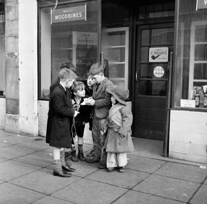 Framed Print : Life in the Mirror Our Gang. 19th January 1954 A gang of boys plot todays agenda of Framed Print : Life in the Mirror Our Gang. 19th January 1954 A gang of boys plot todays agenda of