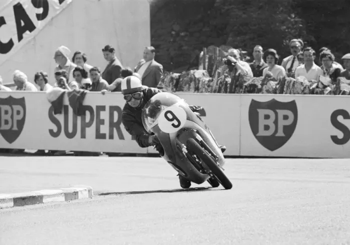 Framed Print : Lightweight 125cc race, Isle of Man. Derek Minter 4th June 1964 Framed Print : Lightweight 125cc race, Isle of Man. Derek Minter 4th June 1964