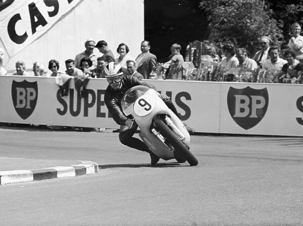 Lightweight 250cc race, Isle of Man. Phil Read. 4th June 1964