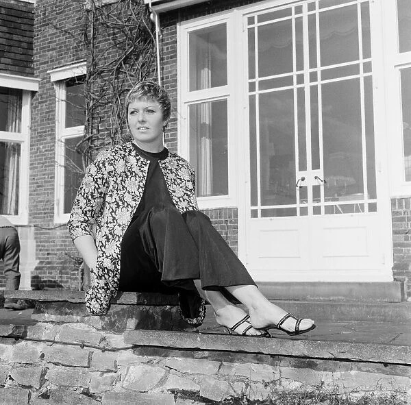 Linda Jones, wife of singer Tom Jones, pictured at their £65