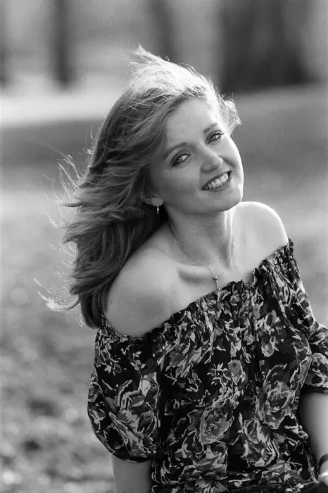 Framed Print : Linda Nolan, of the Nolan Sisters, took in the sunshine in Hyde Park today