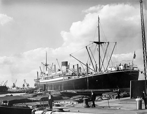 The liner Waiwera in a London dock. Circa 1947
