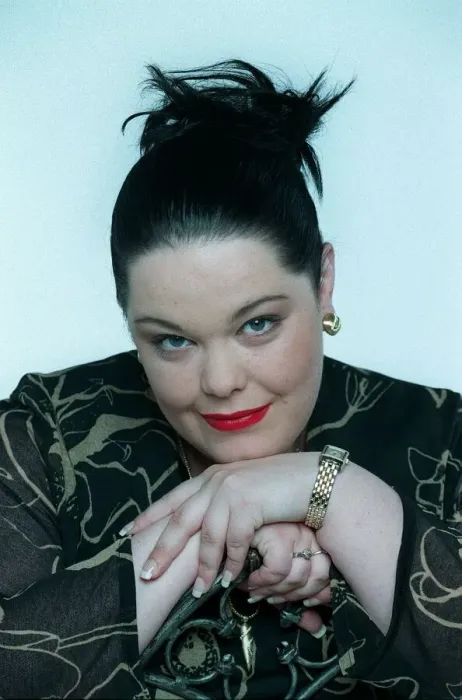 Framed Print : Lisa Riley Actress September 98 Who stars in ITVs Emmerdale Farm Framed Print : Lisa Riley Actress September 98 Who stars in ITVs Emmerdale Farm