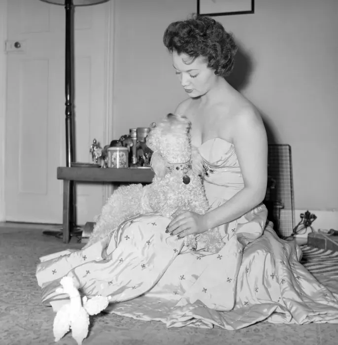 Framed Print : Lita Roza, English Singer, pictured 1957 Framed Print : Lita Roza, English Singer, pictured 1957