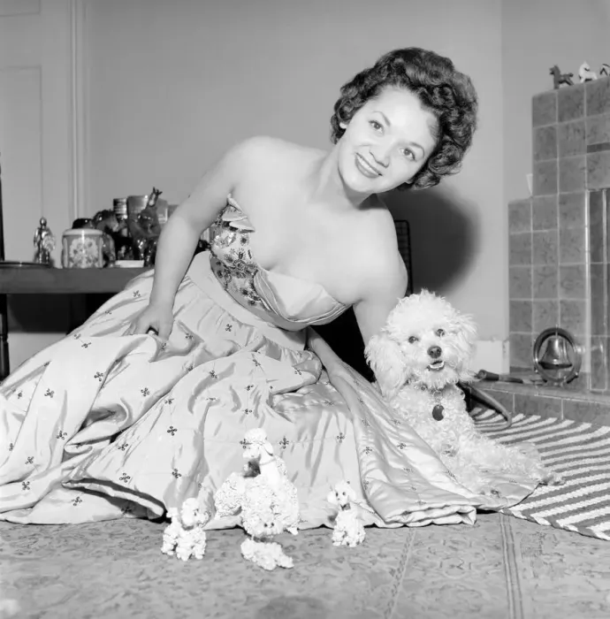 Framed Print : Lita Roza, English Singer, pictured 1957 Framed Print : Lita Roza, English Singer, pictured 1957