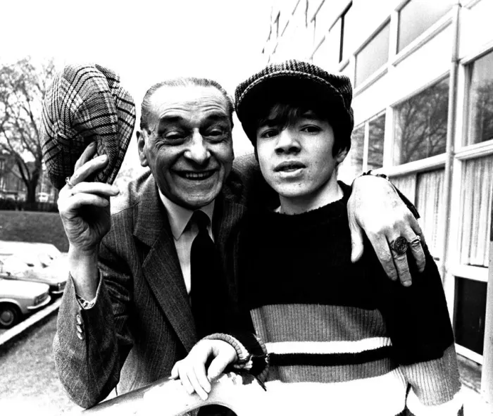 Framed Print : The Little Waster'comedian Bobby Thompson with Steven O Keefe, aged 15 Framed Print : The Little Waster'comedian Bobby Thompson with Steven O Keefe, aged 15