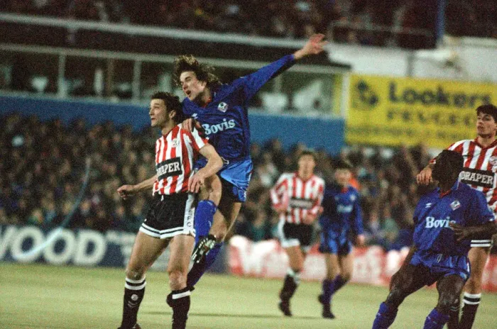 Framed Print : Littlewoods Cup. Oldham Athletic 2-0 Southampton 31st January 1990 Framed Print : Littlewoods Cup. Oldham Athletic 2-0 Southampton 31st January 1990