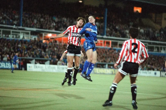Framed Print : Littlewoods Cup. Oldham Athletic 2-0 Southampton 31st January 1990