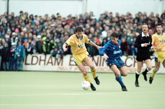 Framed Print : Littlewoods Cup. Oldham Athletic 2-2 Everton 17th February 1990 Framed Print : Littlewoods Cup. Oldham Athletic 2-2 Everton 17th February 1990
