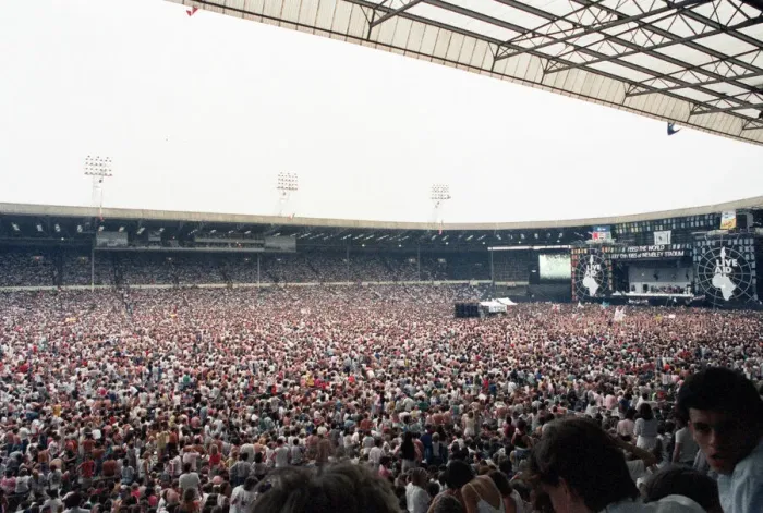 Framed Print : Live Aid concert held at Wembley Stadium, London to raise funds for relief of the ongoing Framed Print : Live Aid concert held at Wembley Stadium, London to raise funds for relief of the ongoing