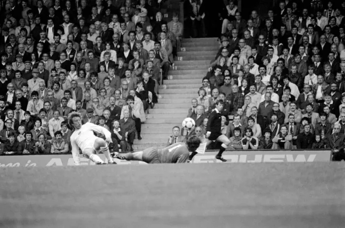 Framed Print : Liverpool 0 v. Aston Villa 0. Division one football September 1981 MF03-15-002