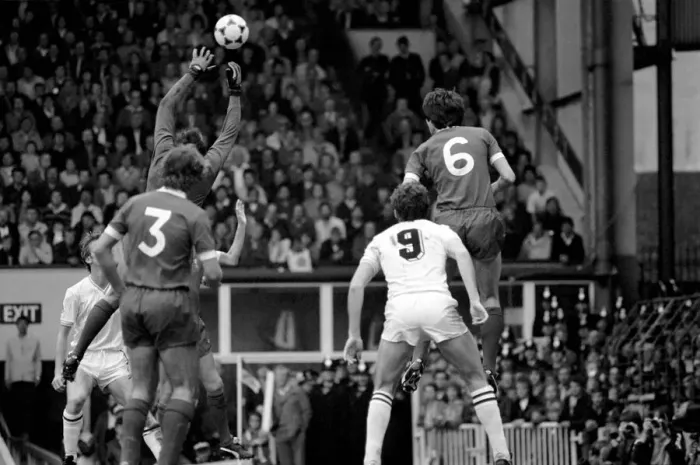 Framed Print : Liverpool 0 v. Aston Villa 0. Division one football September 1981 MF03-15-005 Framed Print : Liverpool 0 v. Aston Villa 0. Division one football September 1981 MF03-15-005