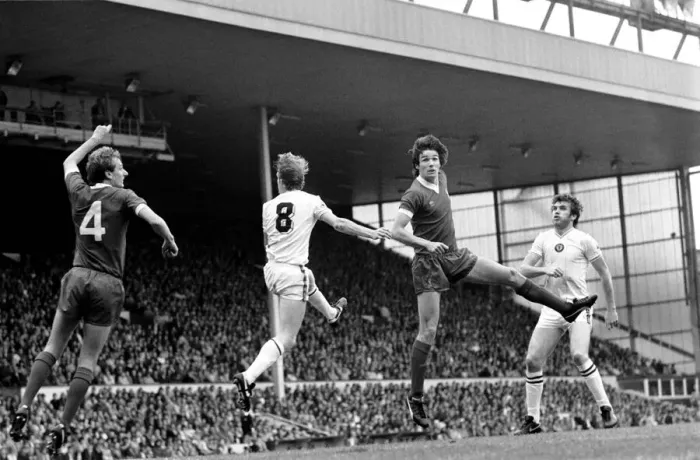 Framed Print : Liverpool 0 v. Aston Villa 0. Division one football September 1981 MF03-15-022