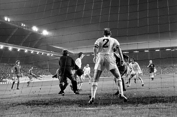 Liverpool (2) v. Servette (0). European Cup Winners Cup. September 1971 71-12067-009