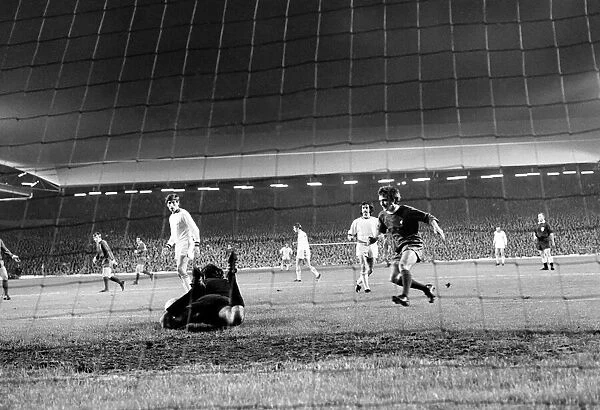 Liverpool (2) v. Servette (0). European Cup Winners Cup. September 1971 71-12067-011