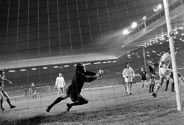 Liverpool (2) v. Servette (0). European Cup Winners Cup. September 1971 71-12067-004