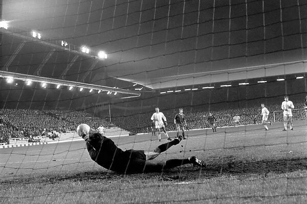 Liverpool (2) v. Servette (0). European Cup Winners Cup. September 1971 71-12067-008