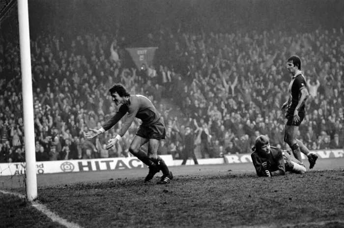 Framed Print : Liverpool 2 v. Southampton 0. Division One Football. February 1981 MF01-39-038 Framed Print : Liverpool 2 v. Southampton 0. Division One Football. February 1981 MF01-39-038