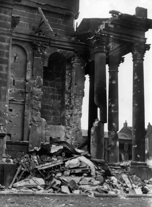 Framed Print : Liverpool Blitz damage. Part of the damage to St Michaels Church, Pitt Street