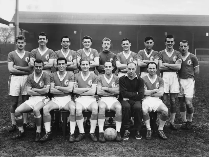 Framed Print : Liverpool Football team pose for a group photograph with their manager Bill Shankly Framed Print : Liverpool Football team pose for a group photograph with their manager Bill Shankly