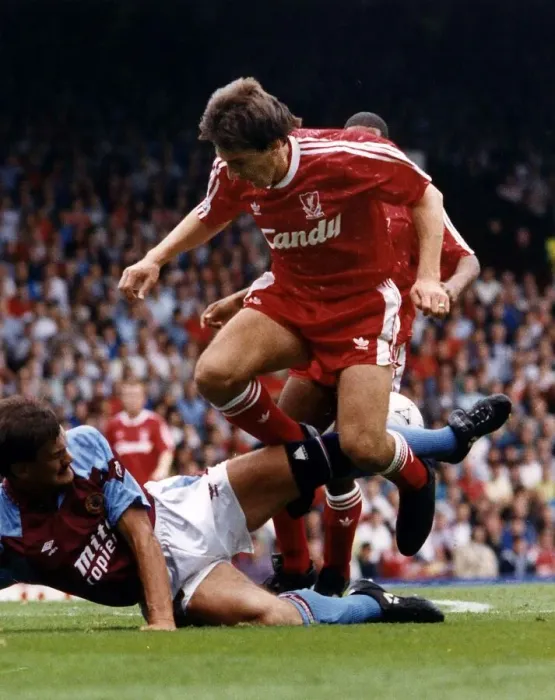Framed Print : Liverpool footballer Peter Beardsley avoiding tackle from Aston Villa player Derek Framed Print : Liverpool footballer Peter Beardsley avoiding tackle from Aston Villa player Derek