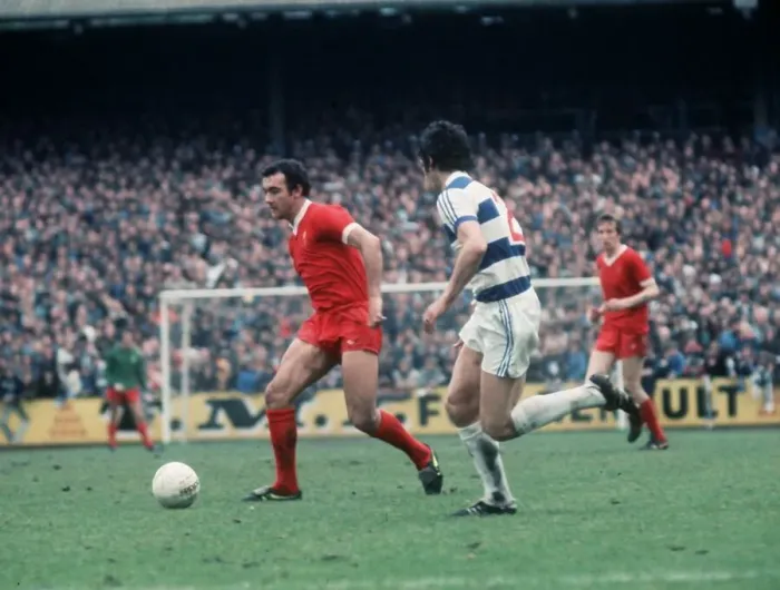 Framed Print : Liverpool footballer Ray Kennedy running with the ball during the League Division One Framed Print : Liverpool footballer Ray Kennedy running with the ball during the League Division One