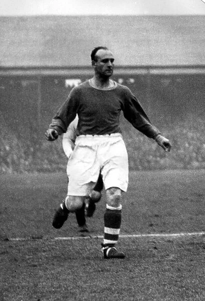 Liverpool footballer Ray Lambert in action. 7th April 1947