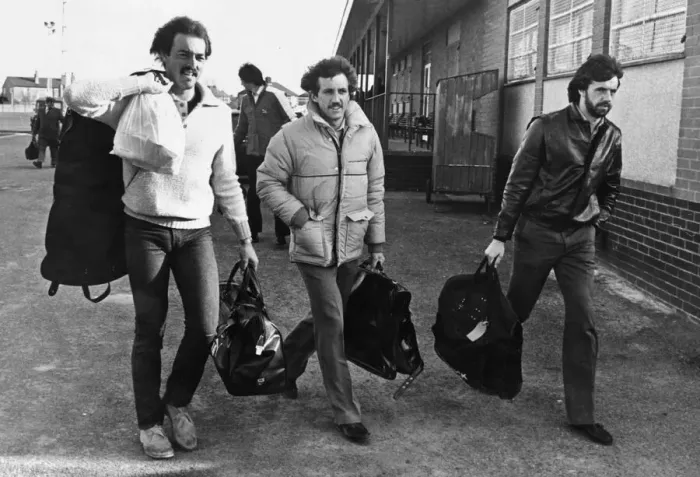 Framed Print : Liverpool footballers Bruce Grobbelaar, Alan Kennedy and Mark Lawrenson set off for Framed Print : Liverpool footballers Bruce Grobbelaar, Alan Kennedy and Mark Lawrenson set off for