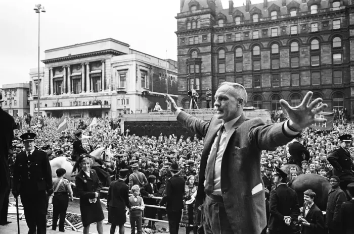 Framed Print : Liverpool manager Bill Shankly pictured on his side Framed Print : Liverpool manager Bill Shankly pictured on his side