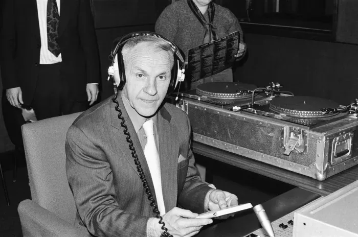 Framed Print : Former Liverpool manager Bill Shankly pictured at a radio station in Liverpool Framed Print : Former Liverpool manager Bill Shankly pictured at a radio station in Liverpool
