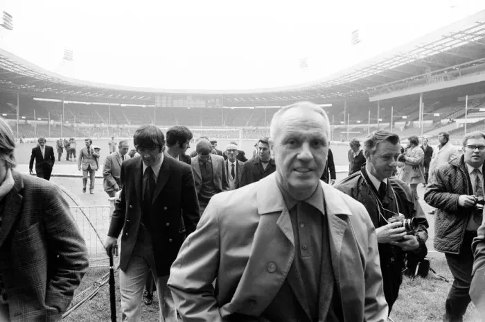 Framed Print : Liverpool manager Bill Shankly at Wembley Stadium to inspect the pitch ahead of his