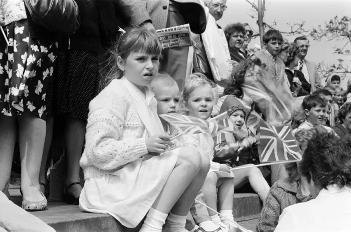 Framed Print : Liverpool May Horse Parade, City Centre, Liverpool, Saturday 9th May 1987 Framed Print : Liverpool May Horse Parade, City Centre, Liverpool, Saturday 9th May 1987